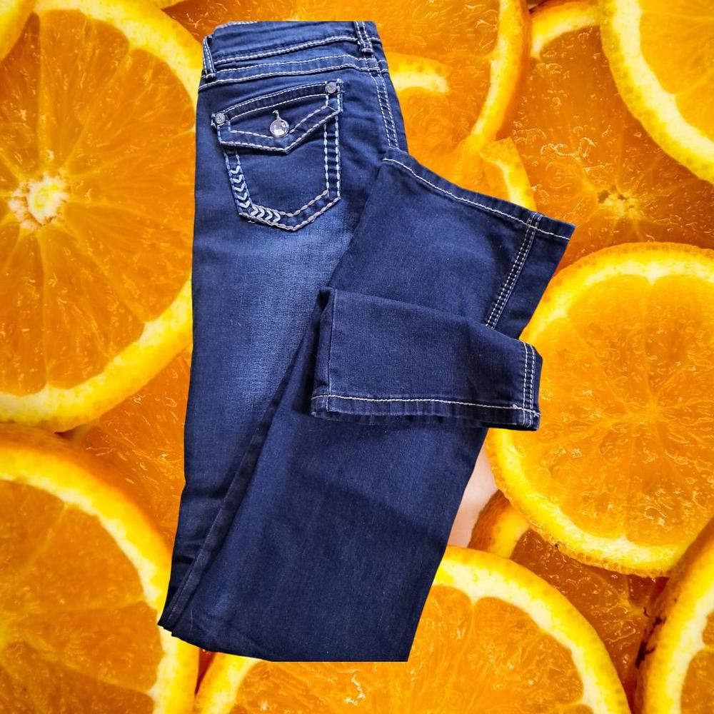 ViVi Diva Distressed Blue‎ Jeans With Button Pockets Size 9